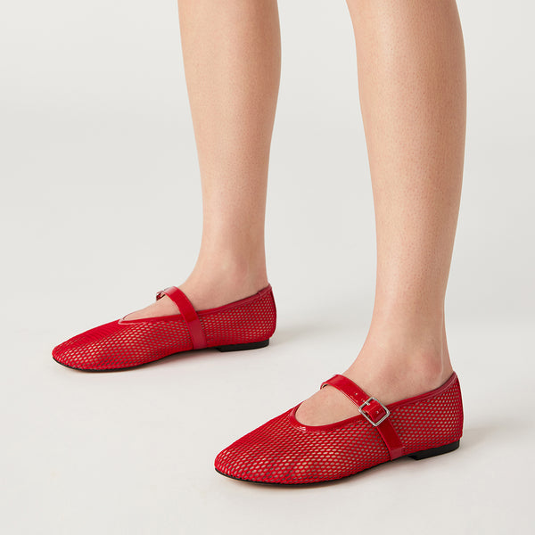 DREAMING RED - Women's Shoes - Steve Madden Canada