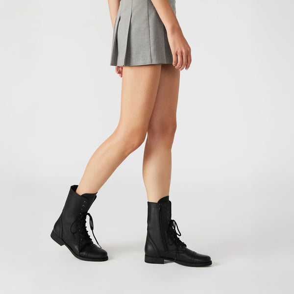 TROOPA3.0 BLACK LEATHER - Women's Shoes - Steve Madden Canada